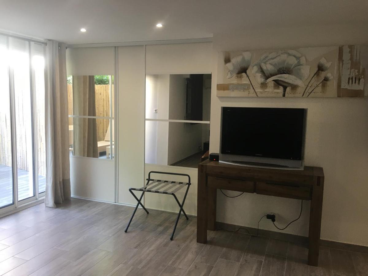 Loft Ravissant Avec Piscine Apartment Cagnes-sur-Mer Exterior photo